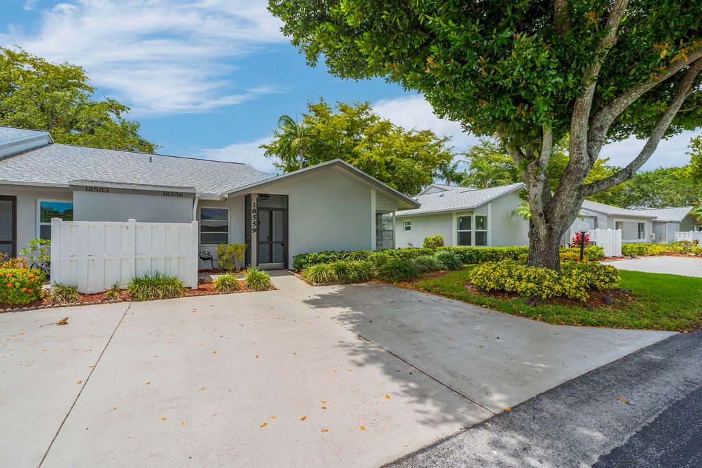 Photo of 18559 Egret Way, Boca Raton, FL 33496 (MLS # B26030508)
