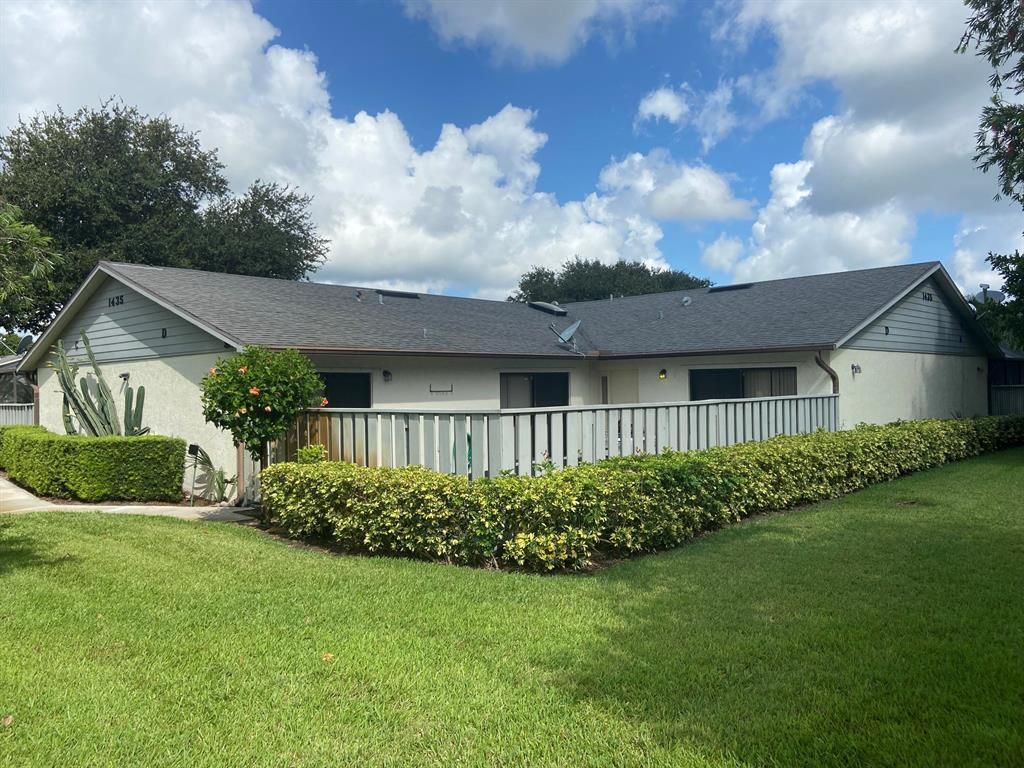 Photo of 1435 Captains Walk #19 D, Fort Pierce, FL 34950 (MLS # R10743457)