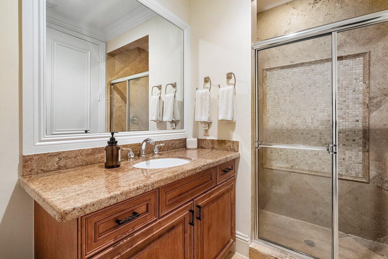 BOCA HARBOUR ISLAND SEC - Residential