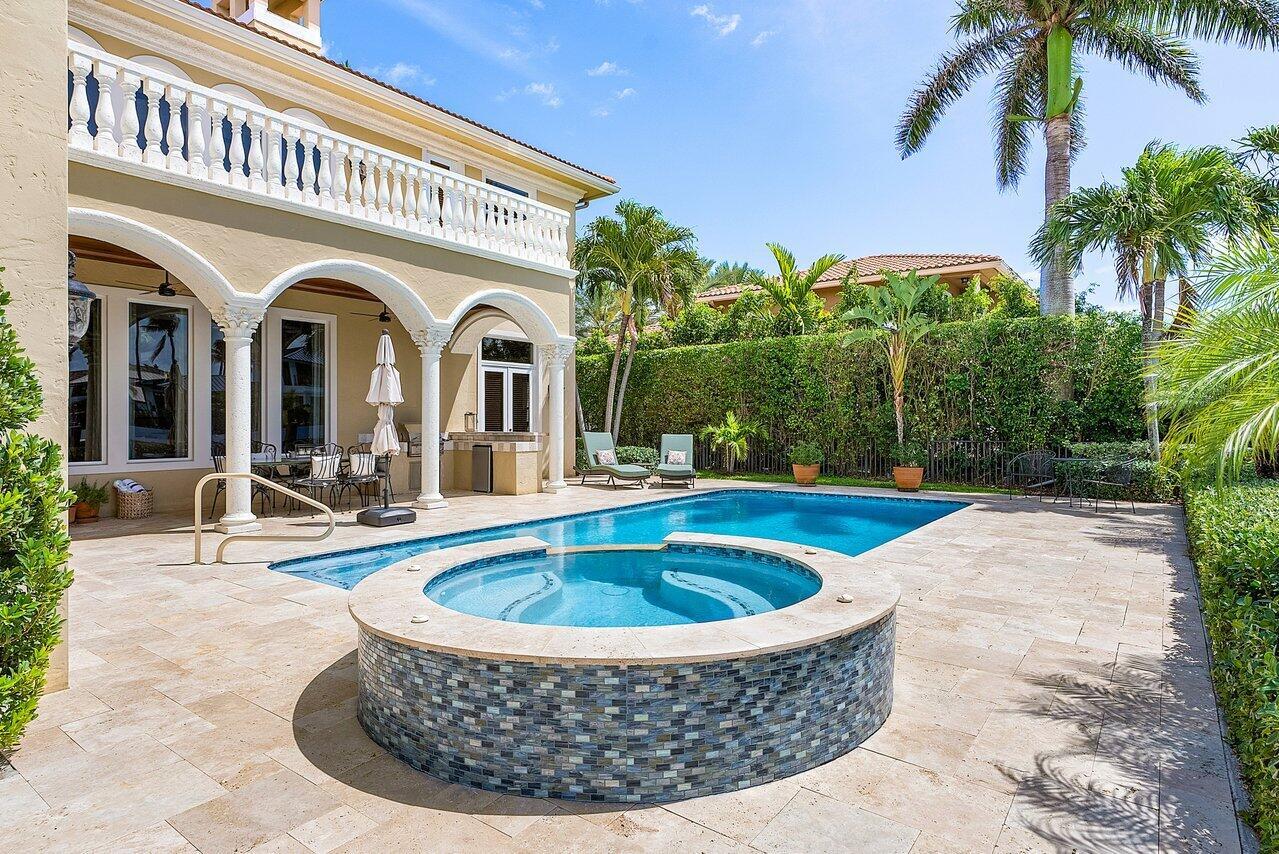 BOCA HARBOUR ISLAND SEC - Residential