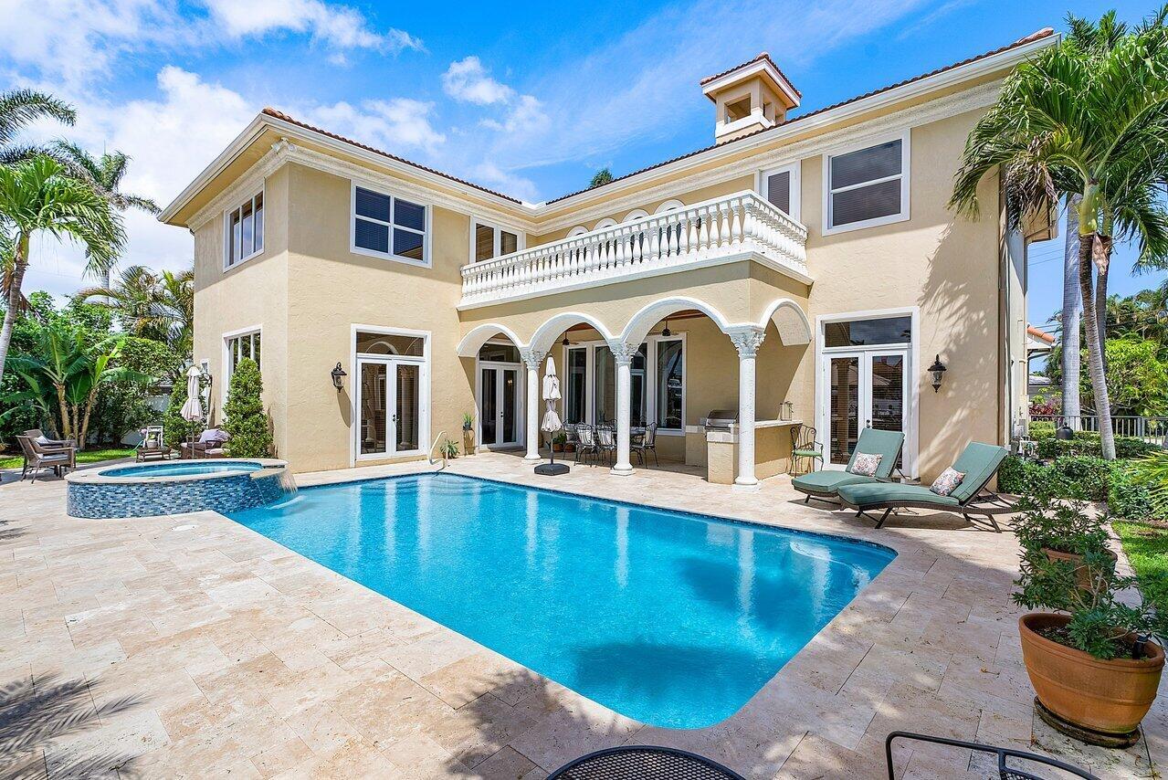 BOCA HARBOUR ISLAND SEC - Residential