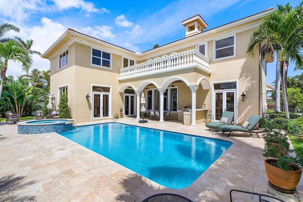 BOCA HARBOUR ISLAND SEC - Residential