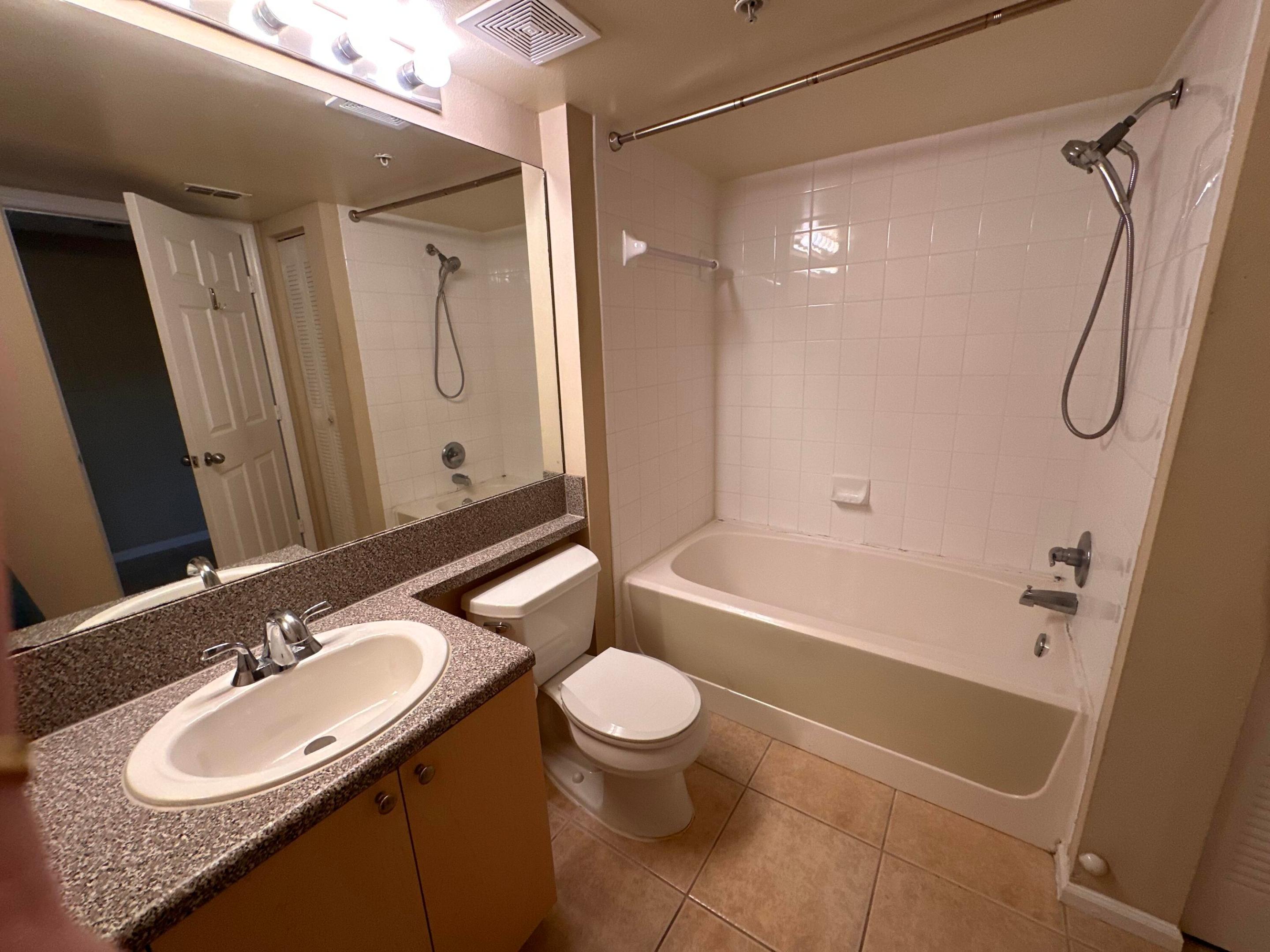 PORTOFINO AT JENSEN BEACH CONDO - Residential Lease