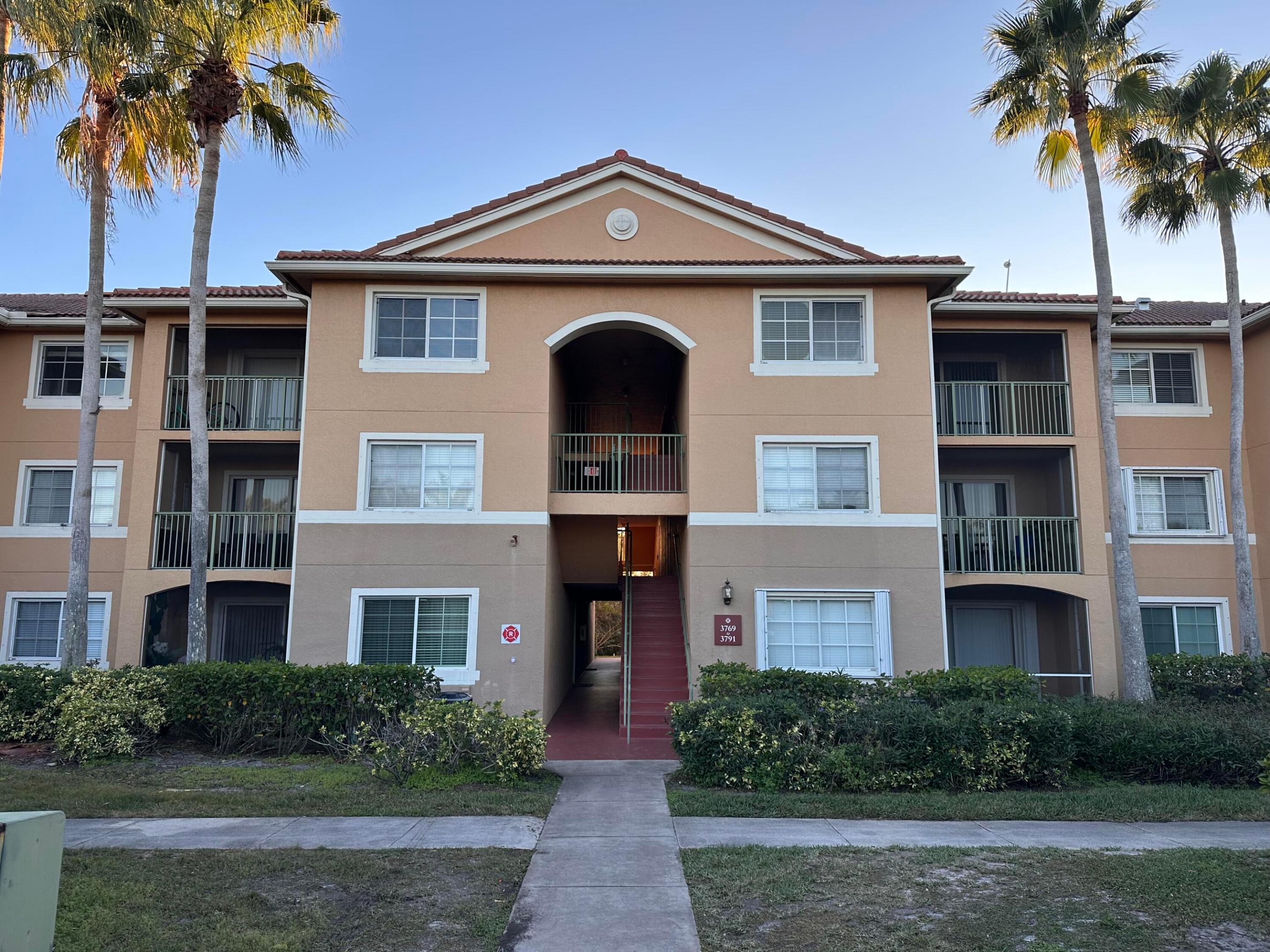 PORTOFINO AT JENSEN BEACH CONDO - Residential Lease