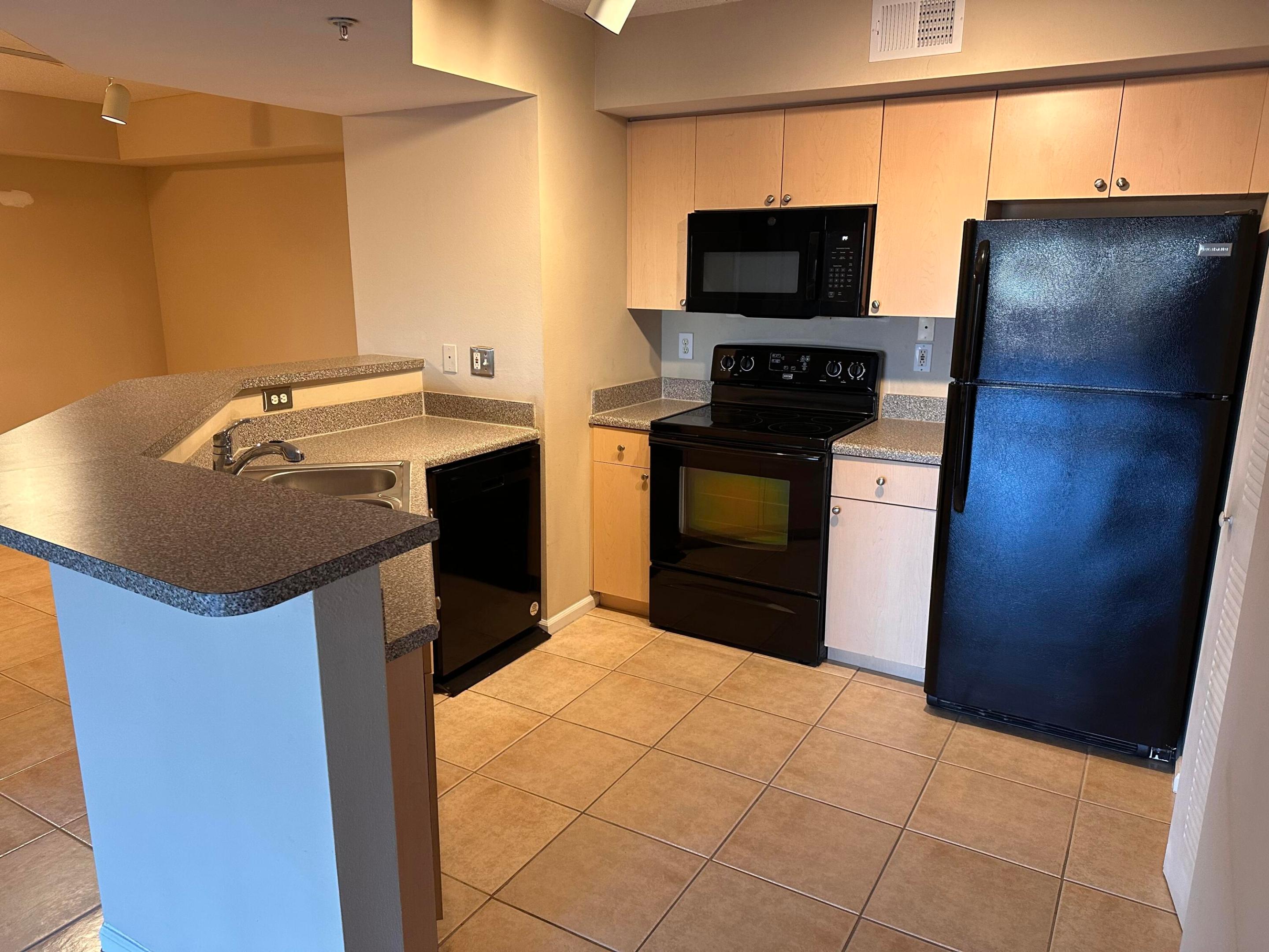 PORTOFINO AT JENSEN BEACH CONDO - Residential Lease