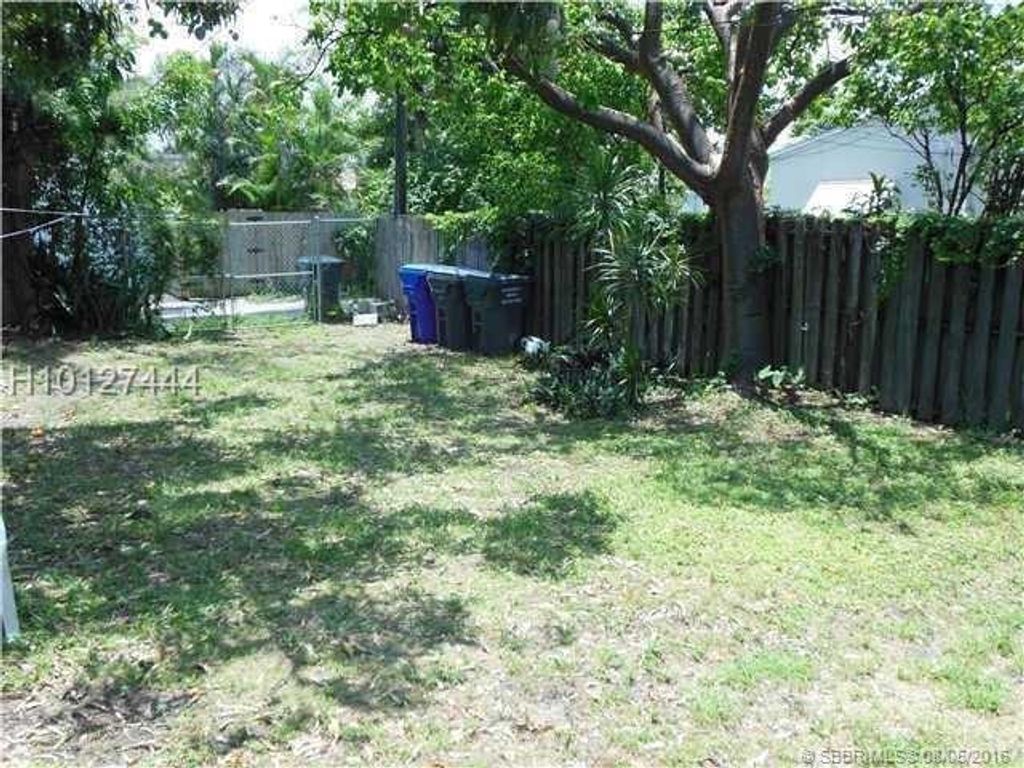 Photo of 1912 Taft Street #1-2, Hollywood, FL 33020 (MLS # B26013121)