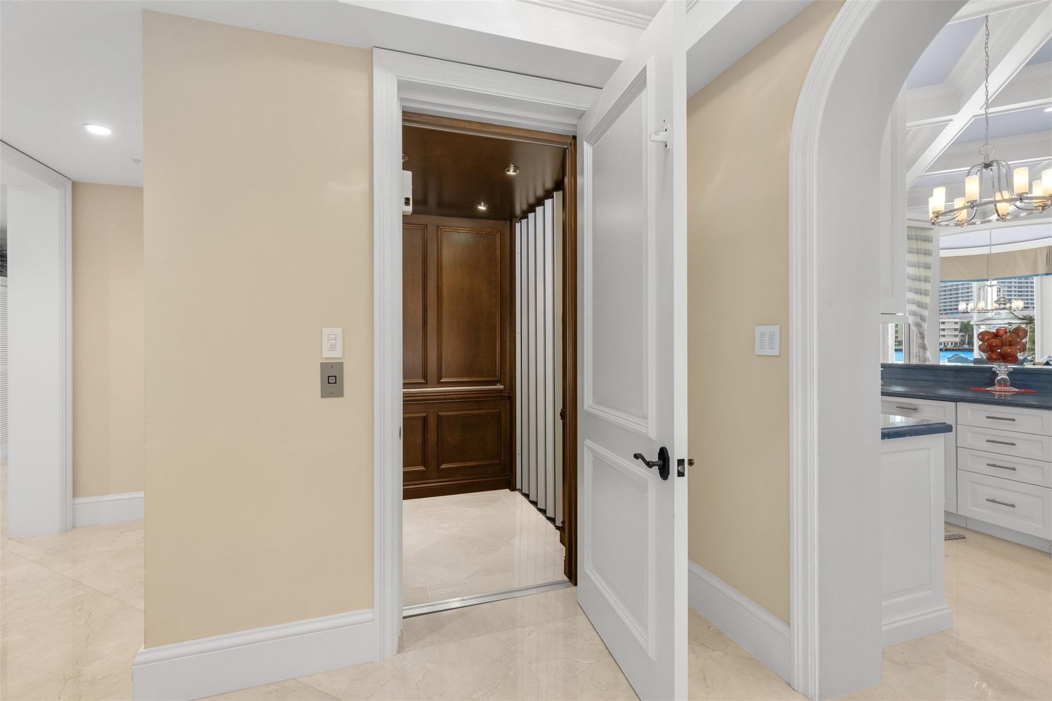 SEA ISLAND - Residential