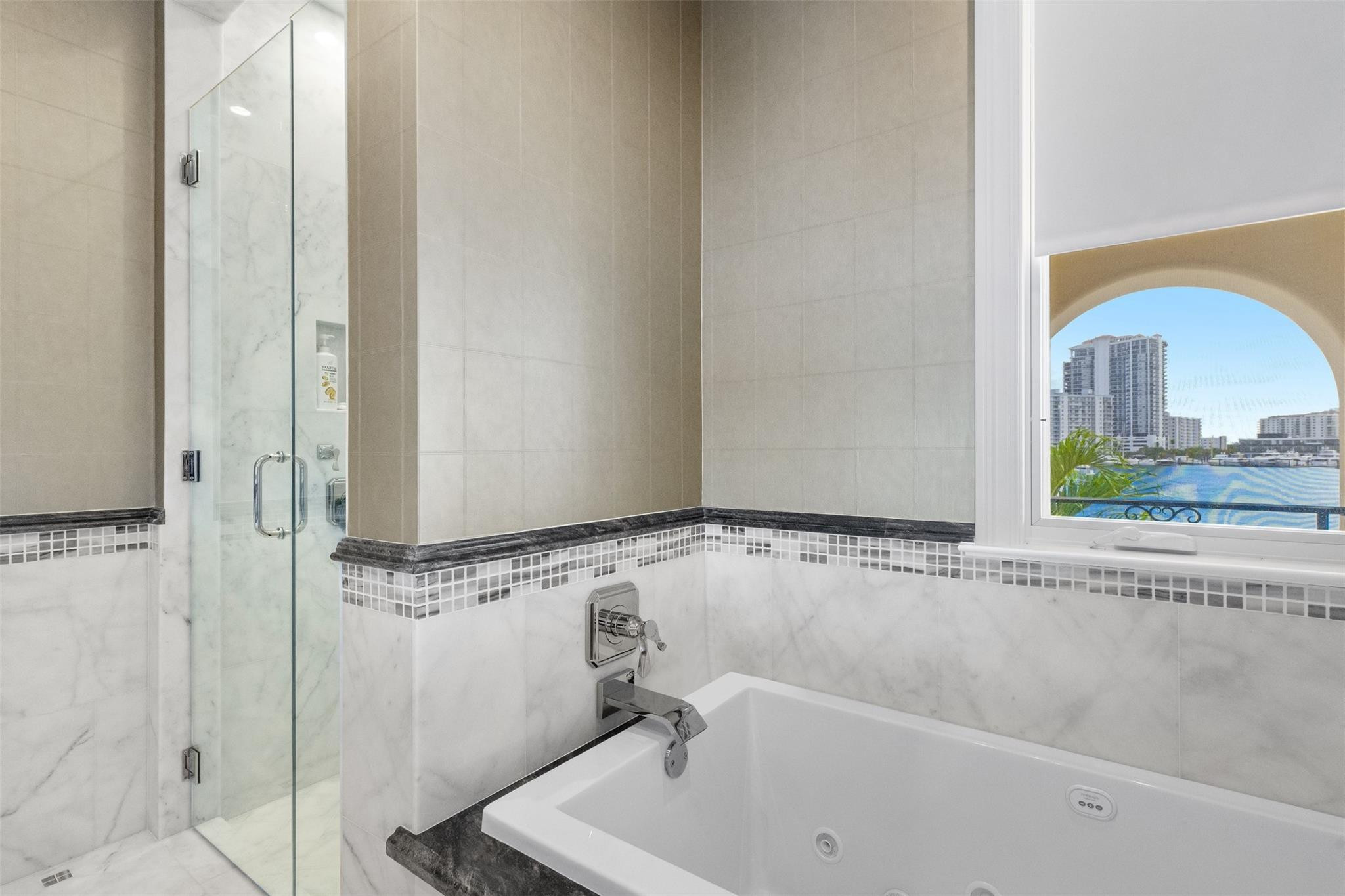 SEA ISLAND - Residential