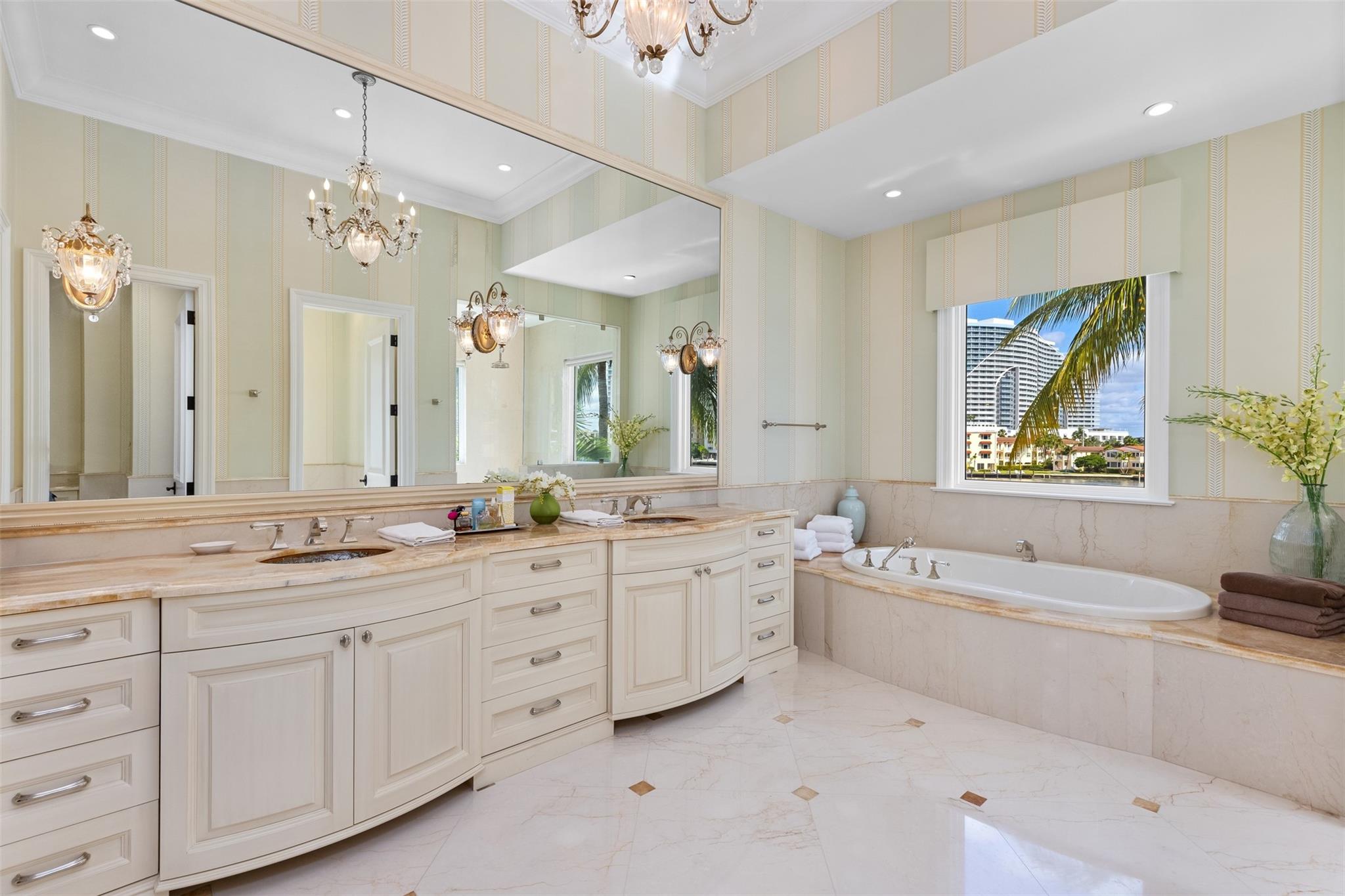 SEA ISLAND - Residential