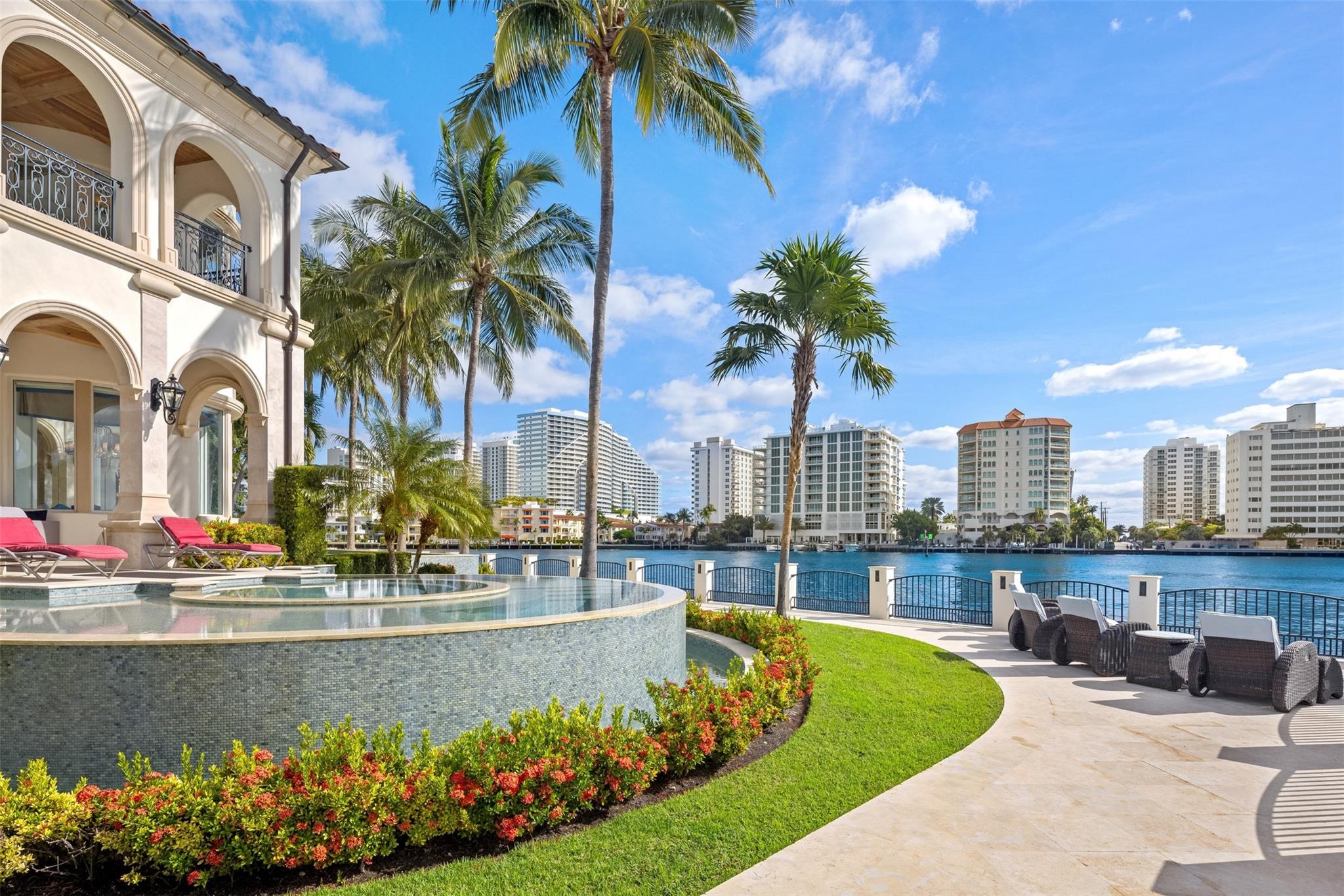 SEA ISLAND - Residential