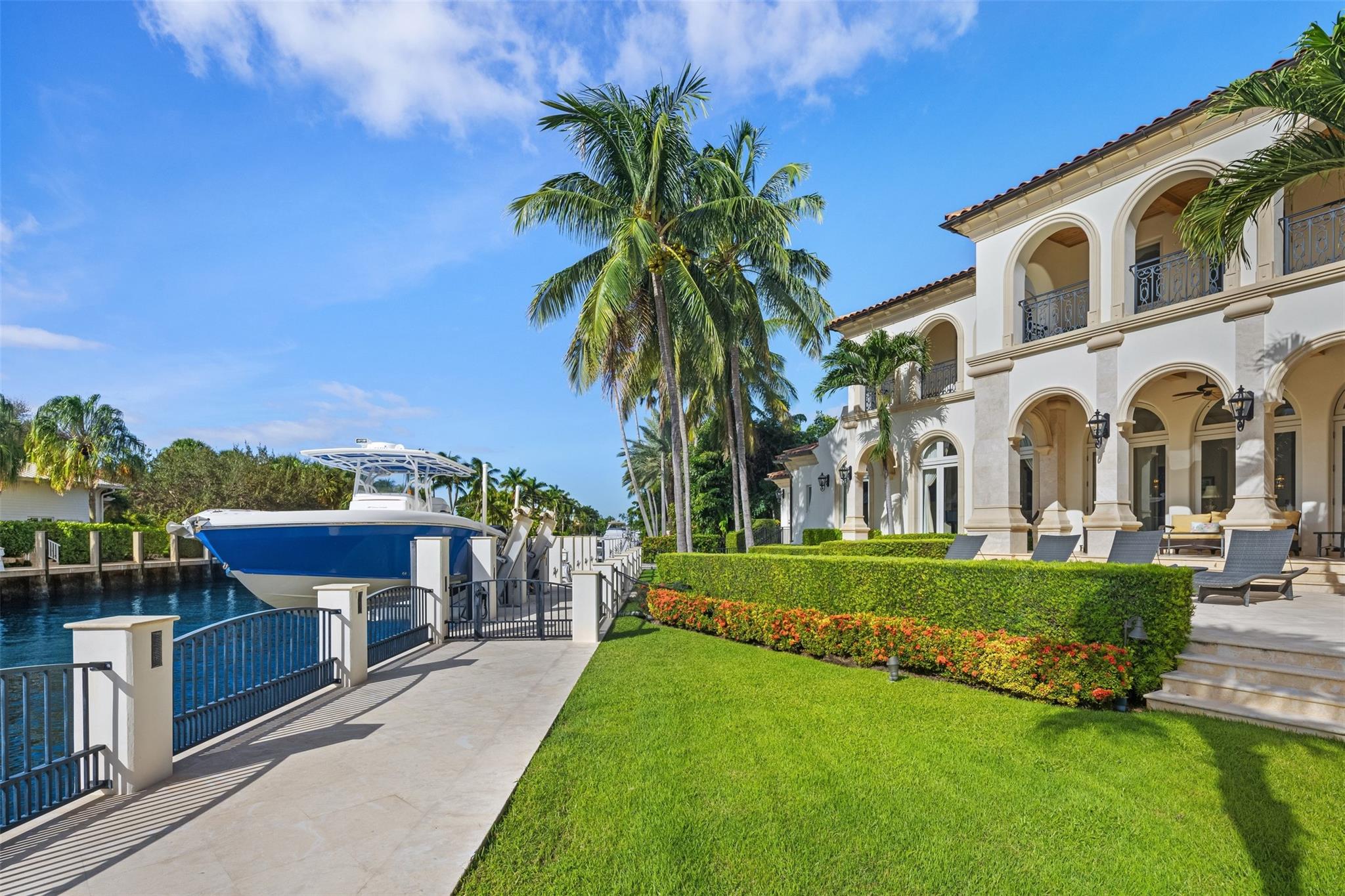 SEA ISLAND - Residential