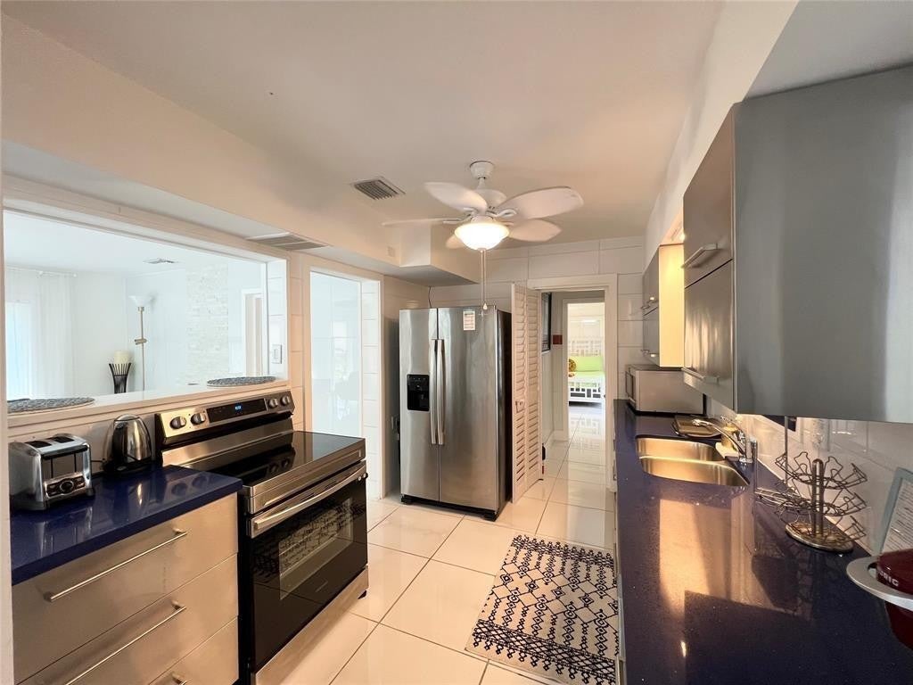 Photo of 4430 Seagrape Drive, Fort Lauderdale, FL 33308 (MLS # F10502615)