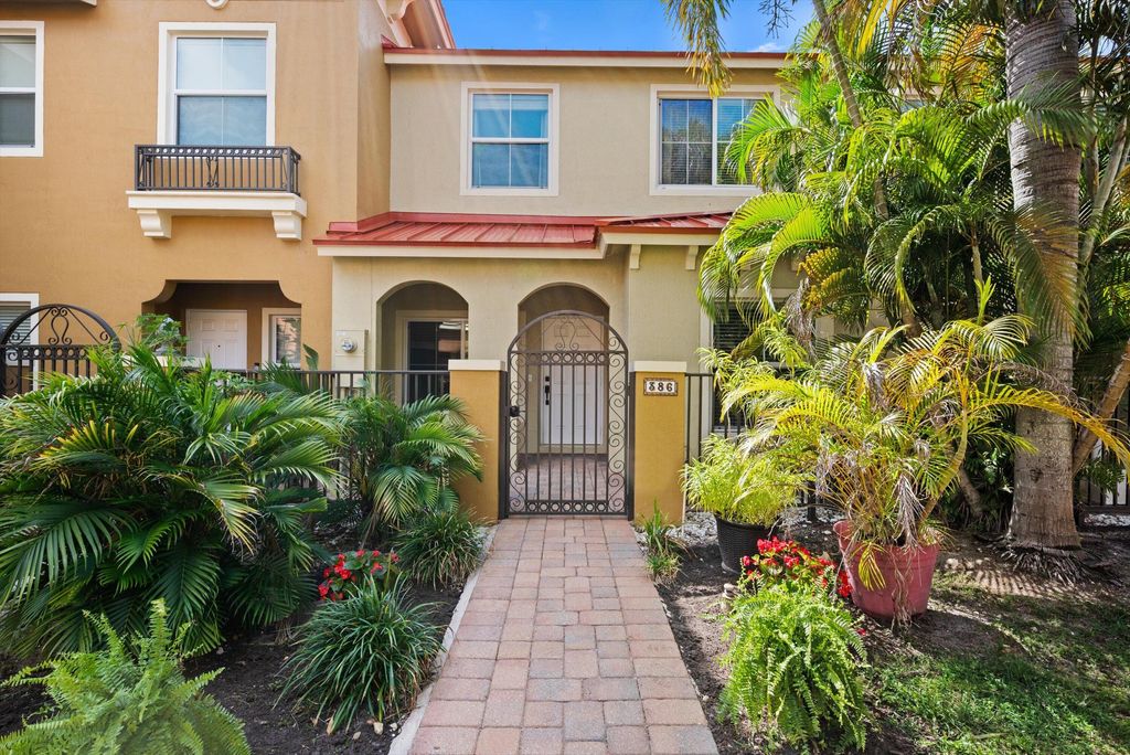 Photo of 386 Lake Monterey Circle, Boynton Beach, FL 33426 (MLS # B26010458)