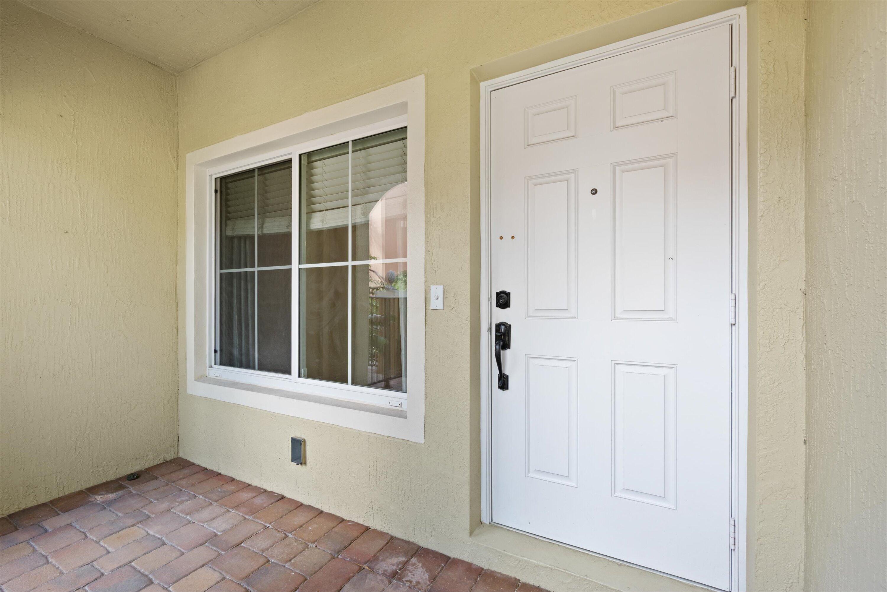 386 Lake Monterey Circle