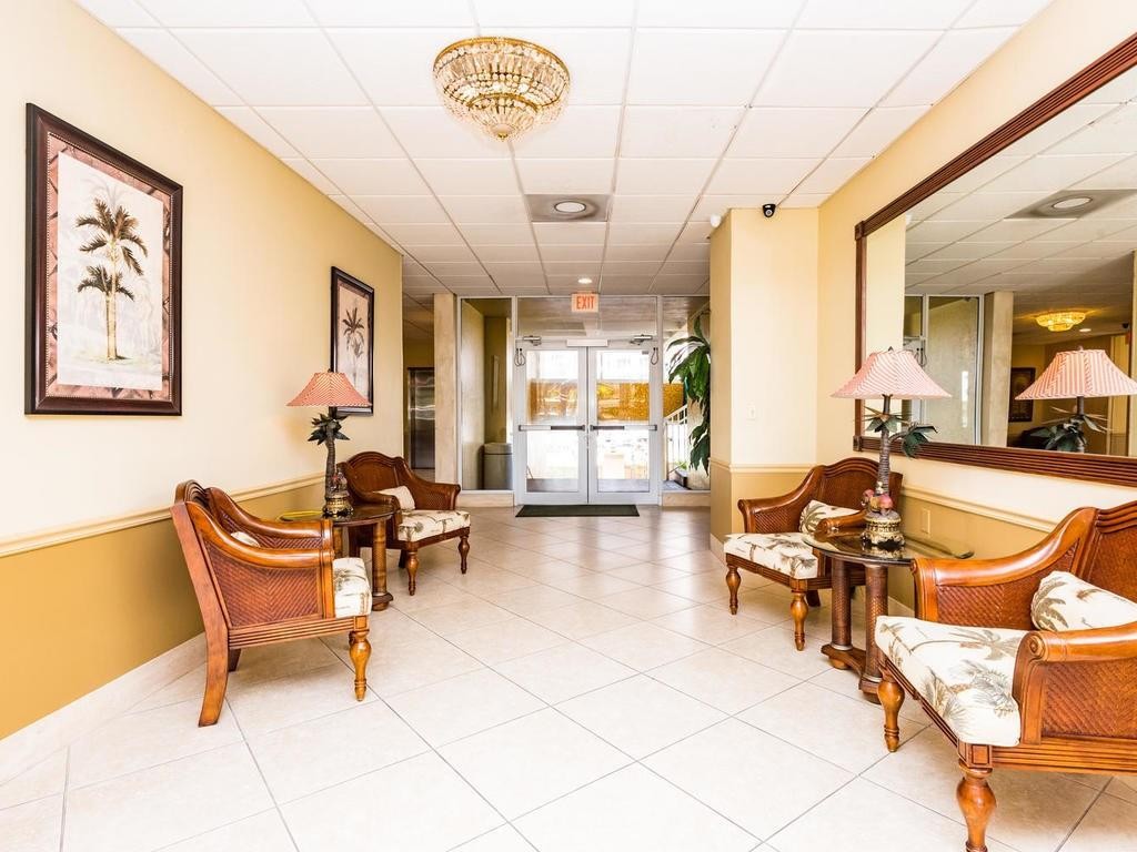 BERMUDA HOUSE CONDO - Residential