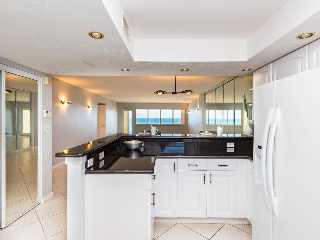 BERMUDA HOUSE CONDO - Residential