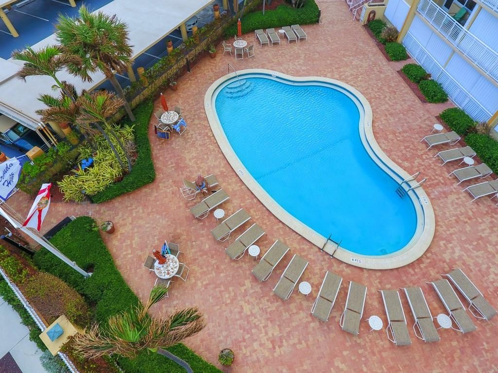 BERMUDA HOUSE CONDO - Residential