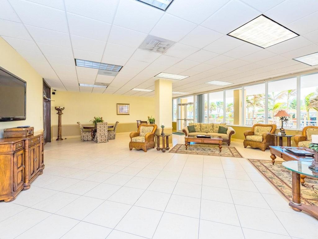 BERMUDA HOUSE CONDO - Residential
