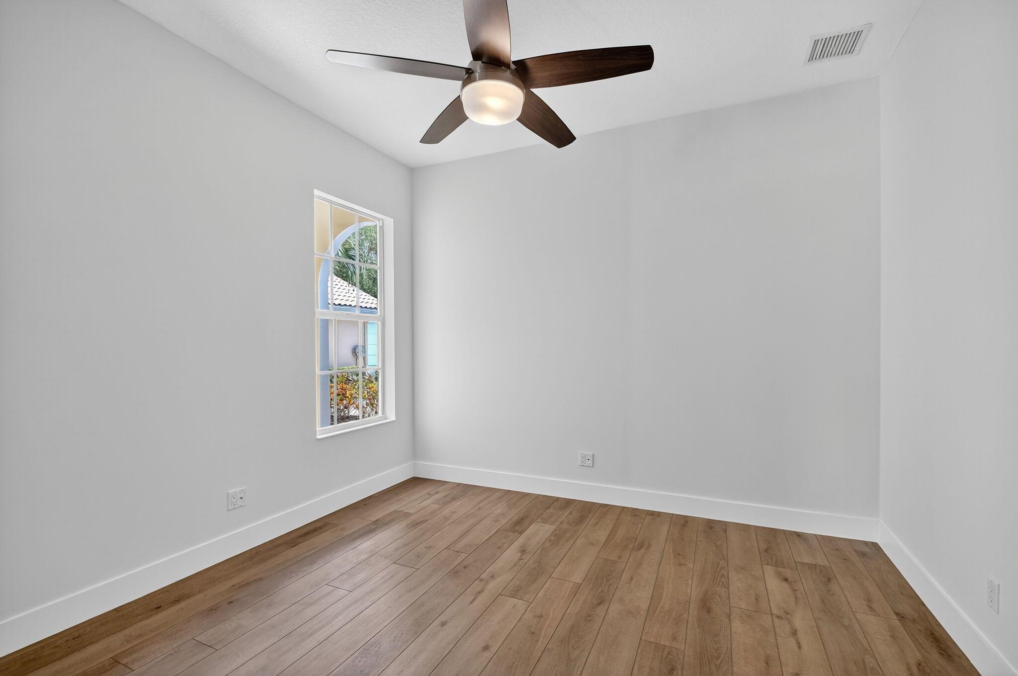 Wellington, Florida 33414, United States, 3 Bedrooms Bedrooms, ,3 BathroomsBathrooms,Residential,Pending,209490