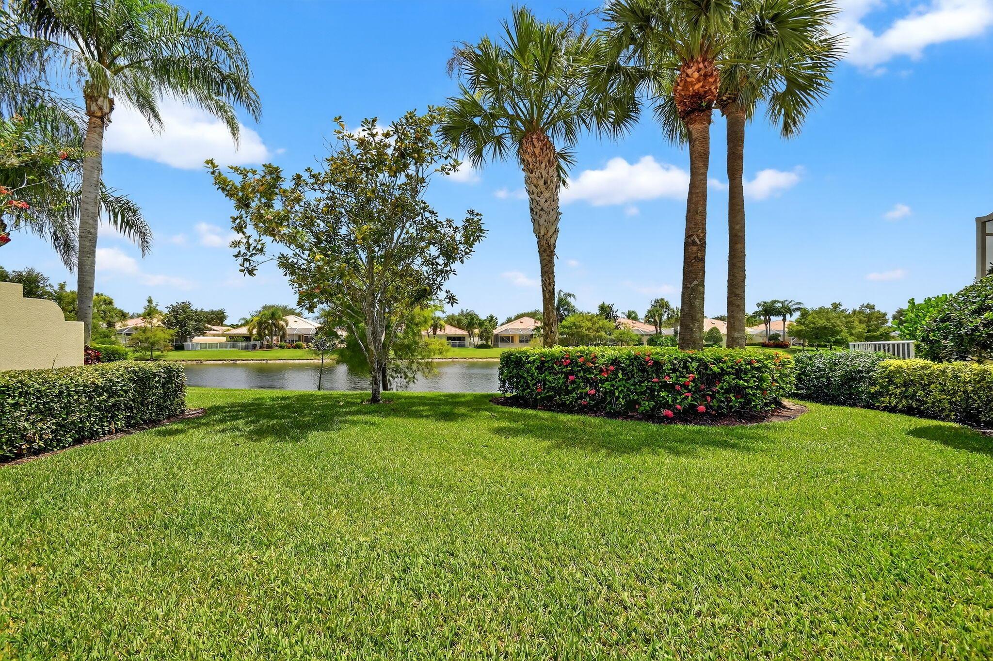 Wellington, Florida 33414, United States, 3 Bedrooms Bedrooms, ,3 BathroomsBathrooms,Residential,Pending,209490