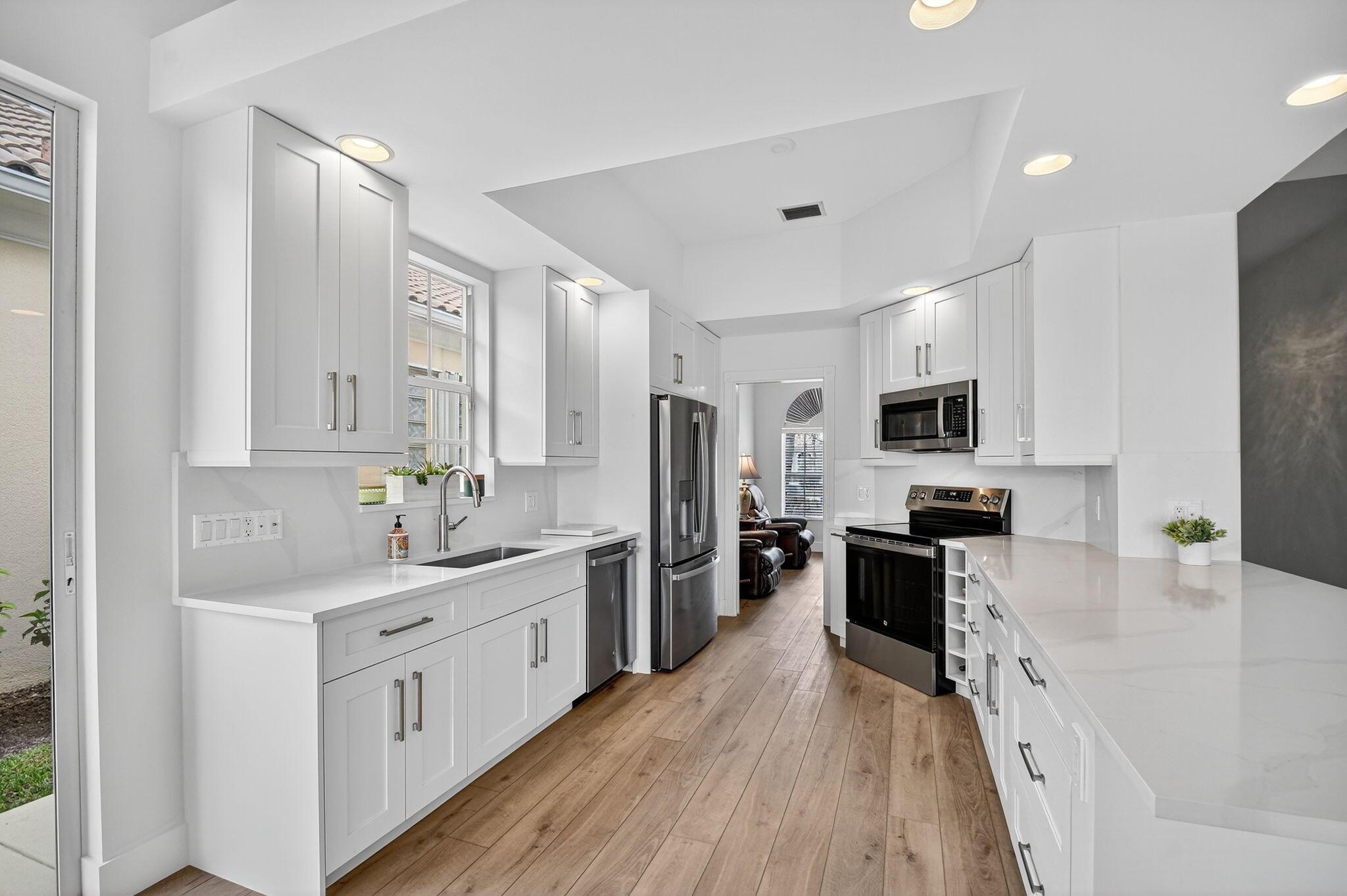 8228 Xanthus Lane