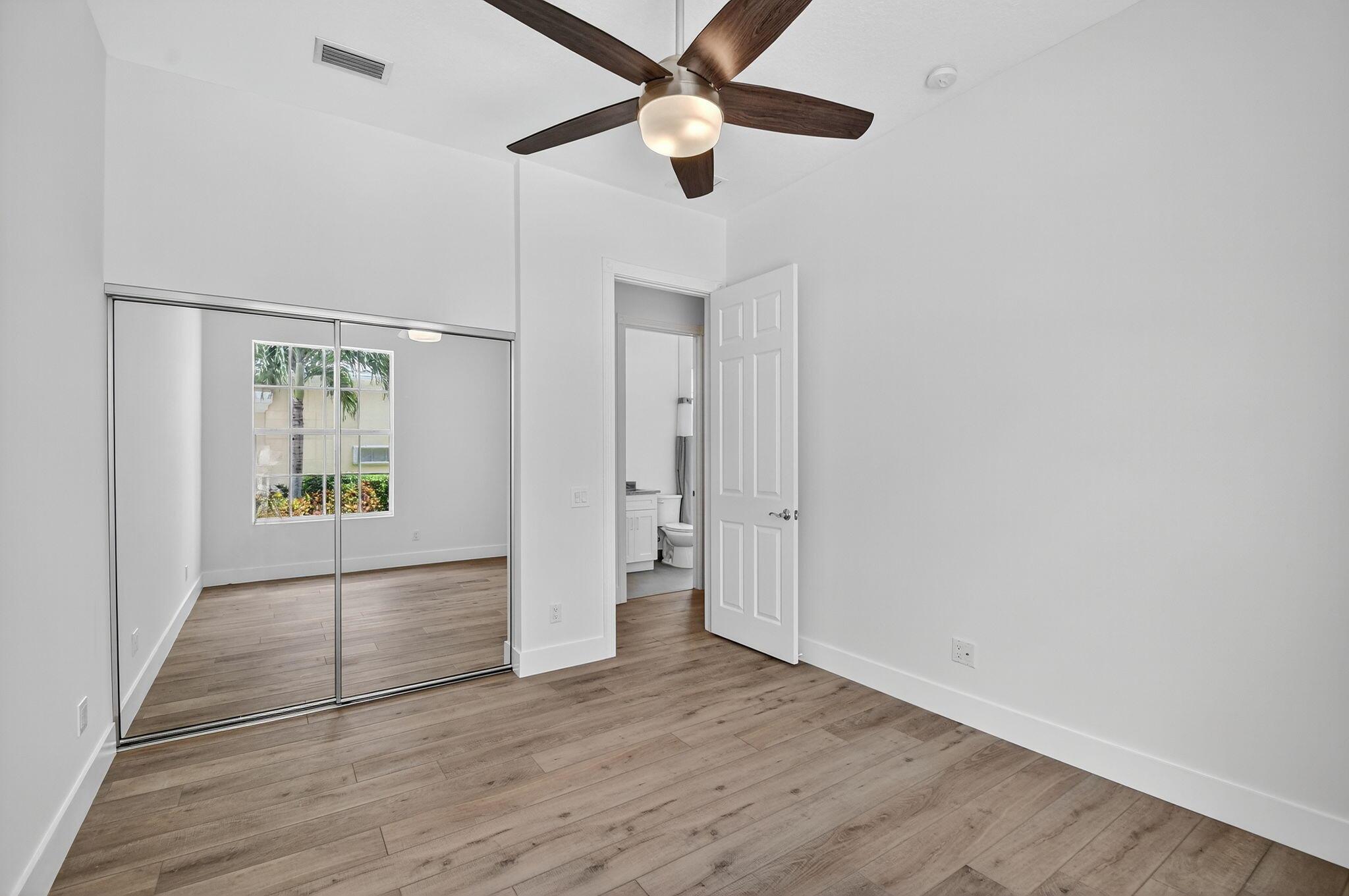 Wellington, Florida 33414, United States, 3 Bedrooms Bedrooms, ,3 BathroomsBathrooms,Residential,Pending,209490