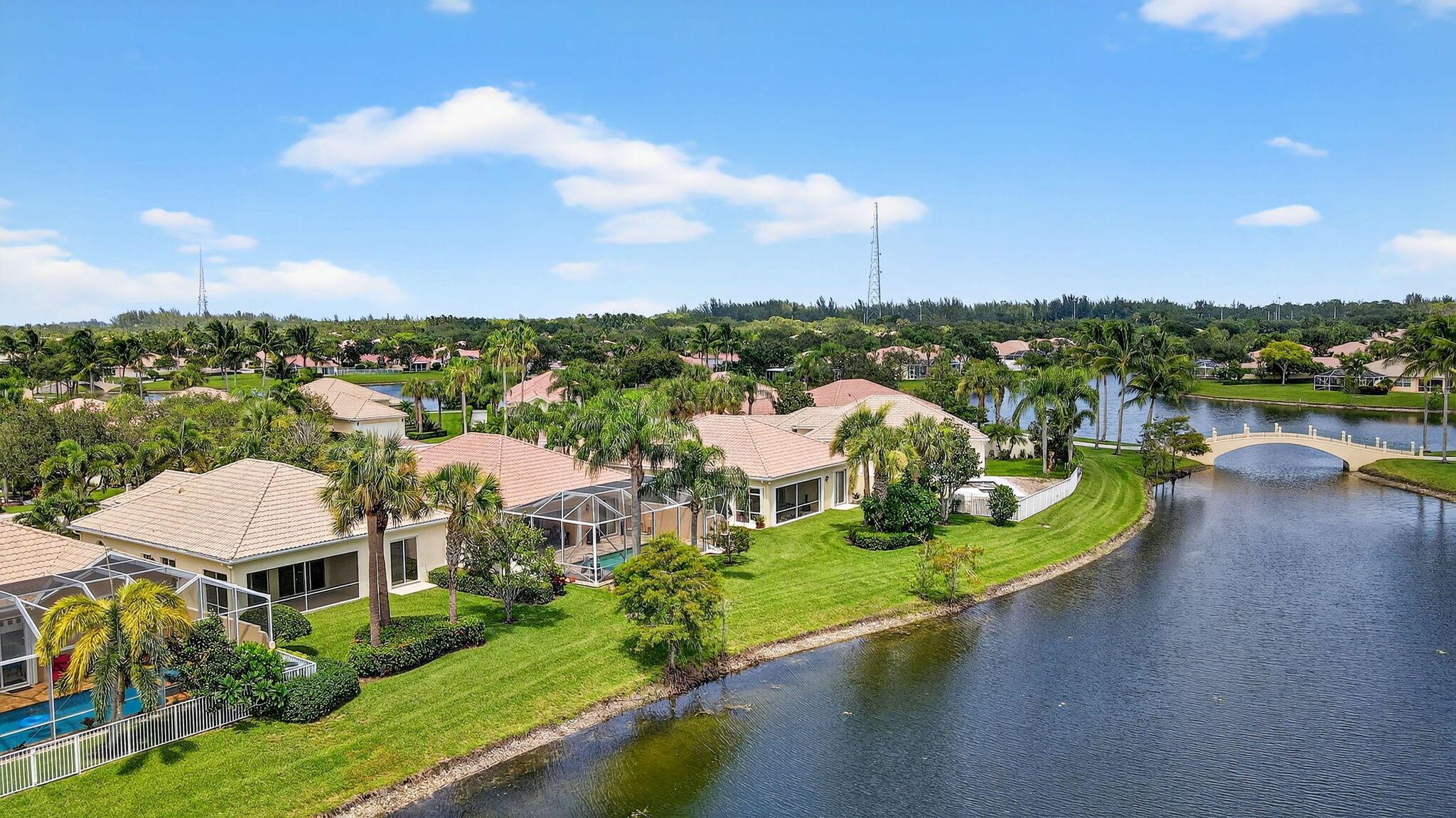 Wellington, Florida 33414, United States, 3 Bedrooms Bedrooms, ,3 BathroomsBathrooms,Residential,Pending,209490