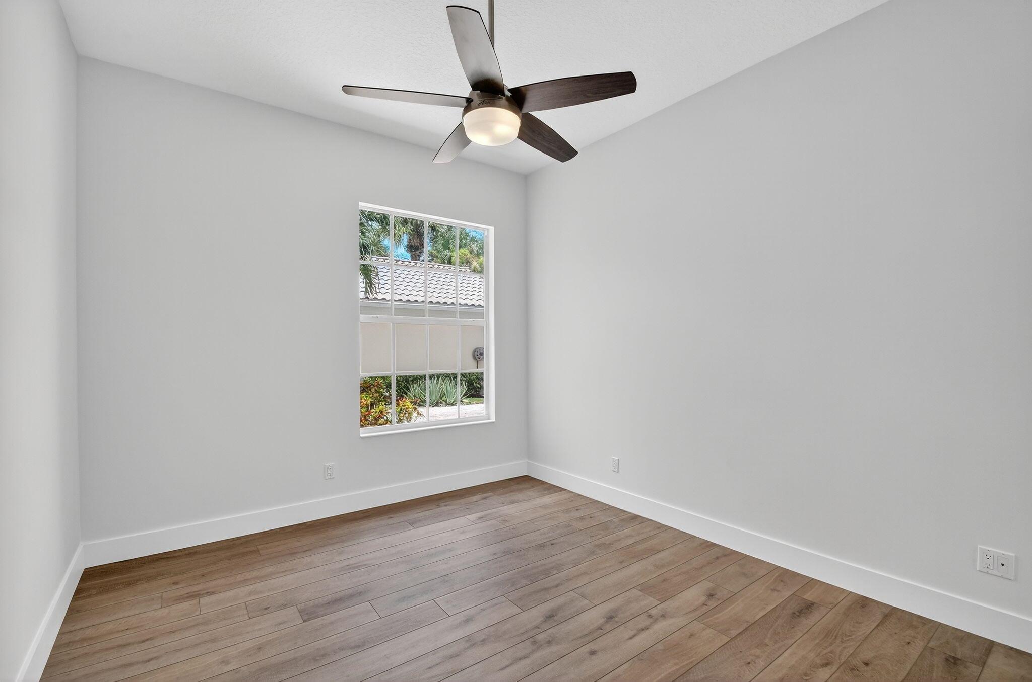 Wellington, Florida 33414, United States, 3 Bedrooms Bedrooms, ,3 BathroomsBathrooms,Residential,Pending,209490