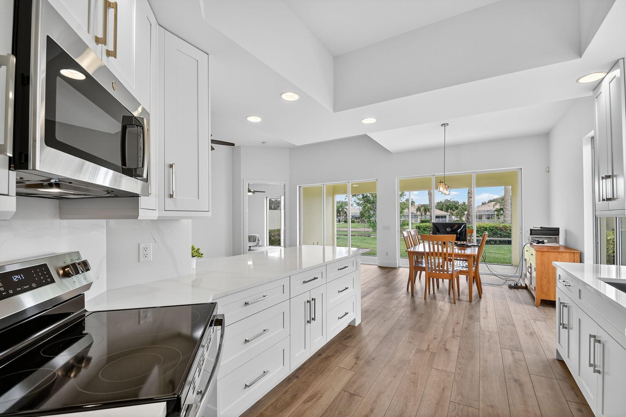 8228 Xanthus Lane