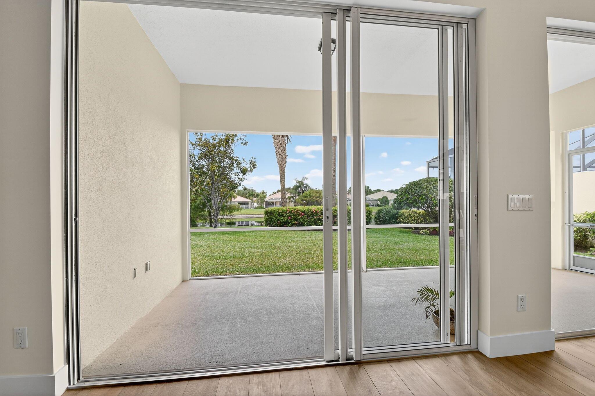 Wellington, Florida 33414, United States, 3 Bedrooms Bedrooms, ,3 BathroomsBathrooms,Residential,Pending,209490