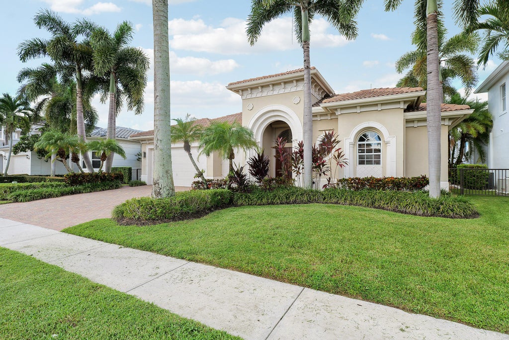 Photo of 807 Floret Drive, Palm Beach Gardens, FL 33410 (MLS # B26080835)