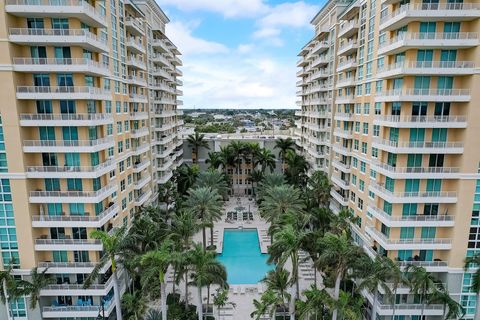 Condominium in Boynton Beach FL 625 Casa Loma Boulevard Blvd.jpg