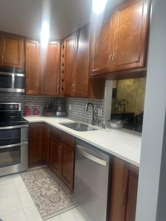 COVERED BRIDGE COND - Residential