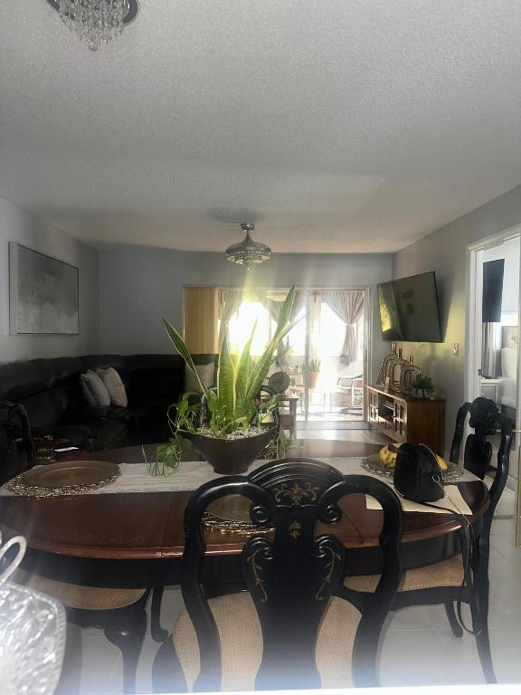 505 Holyoke Lane 505