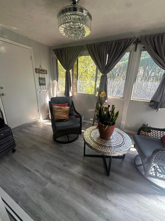 COVERED BRIDGE COND - Residential