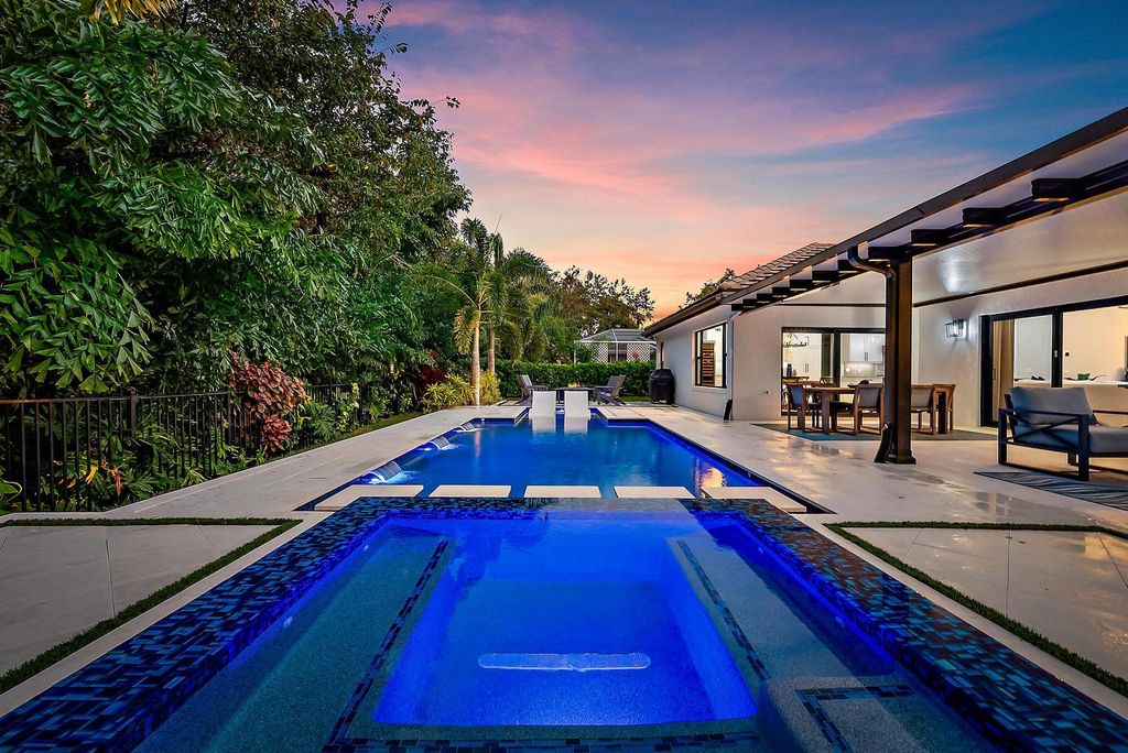 Photo of 6216 Winding Lake Drive, Jupiter, FL 33458 (MLS # R11032469)