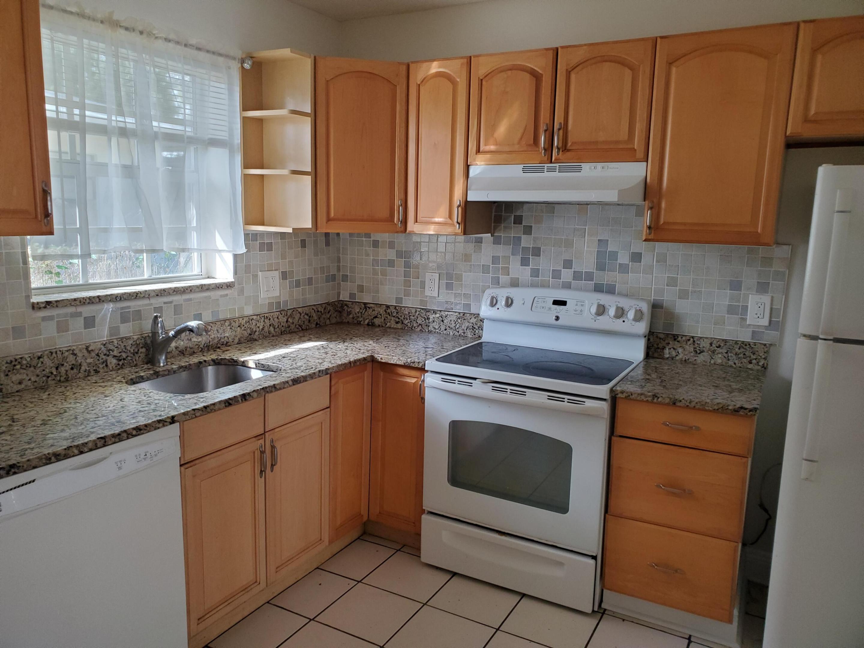 BRYAN SUB - Residential Lease