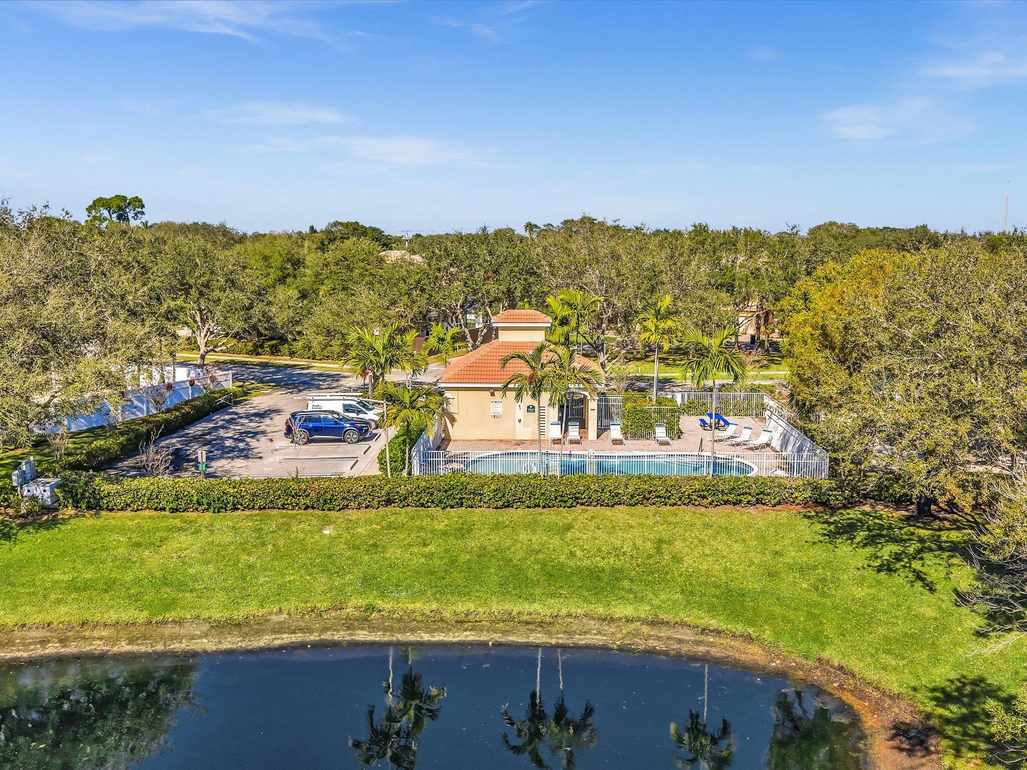 SABAL LAKES PH 4 - Residential