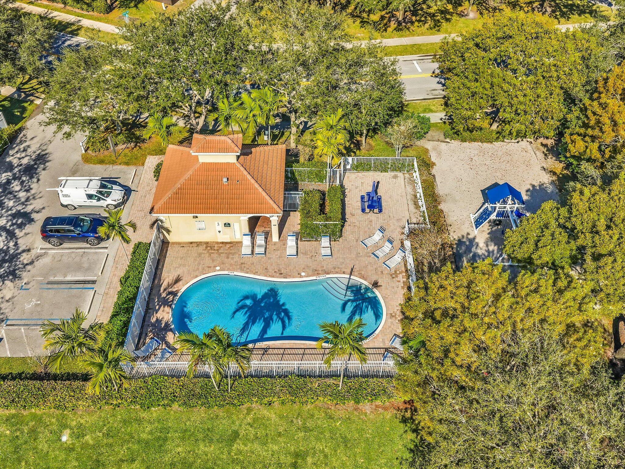 SABAL LAKES PH 4 - Residential