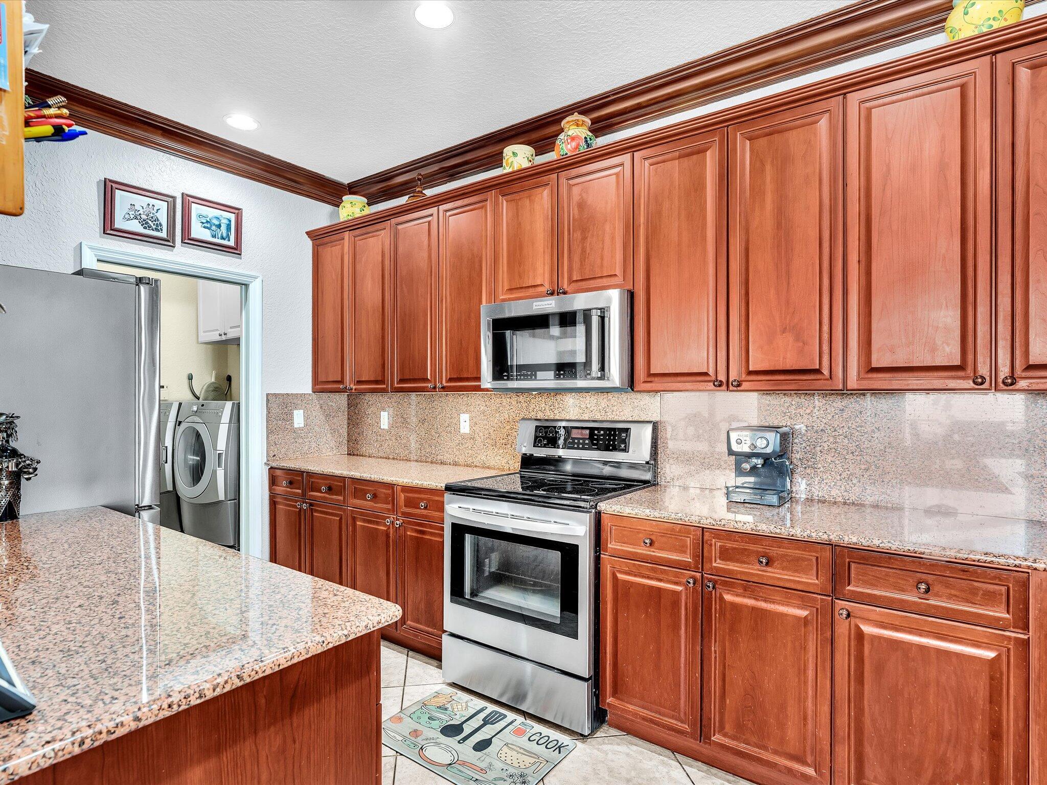 SABAL LAKES PH 4 - Residential