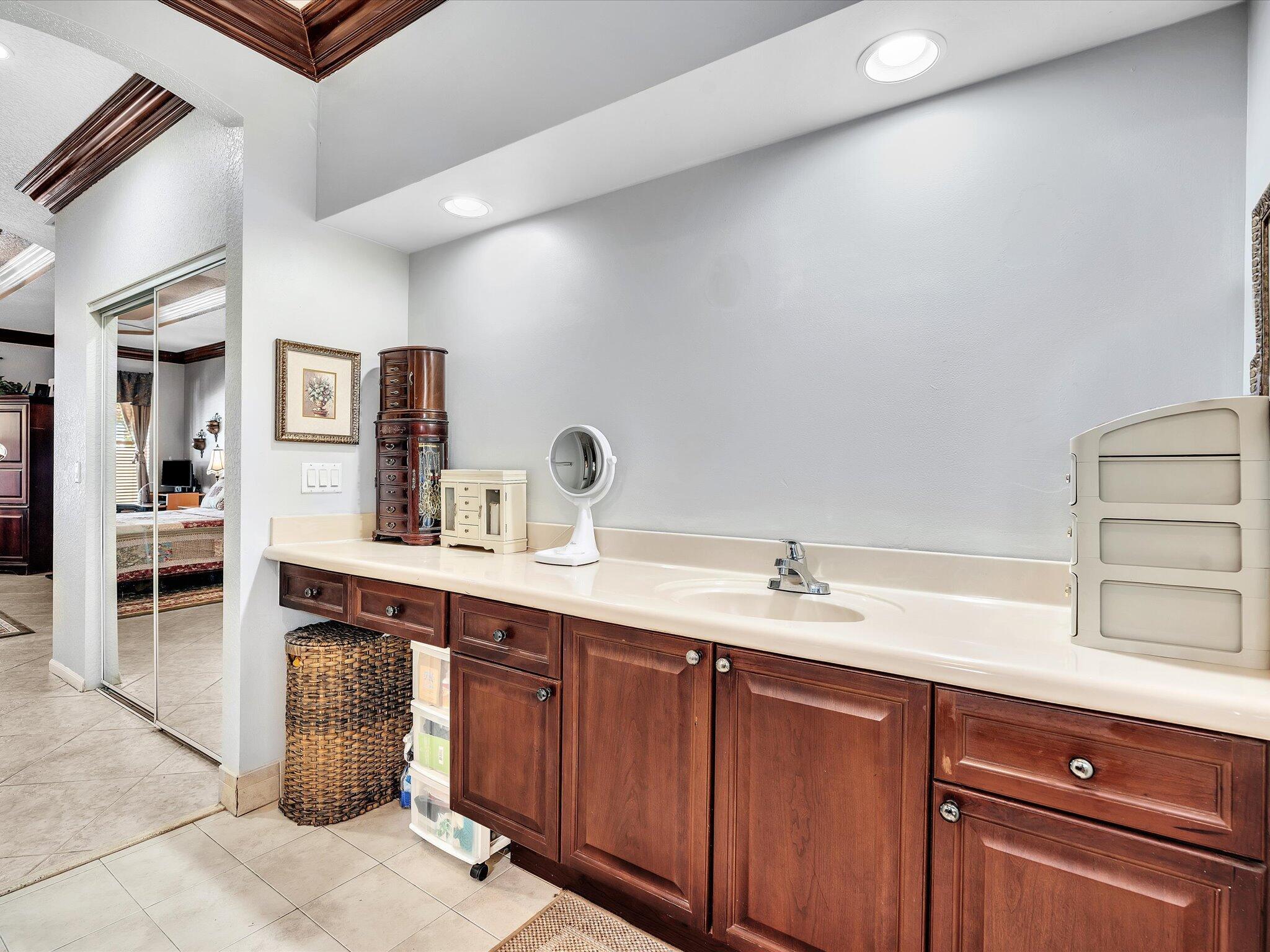 SABAL LAKES PH 4 - Residential