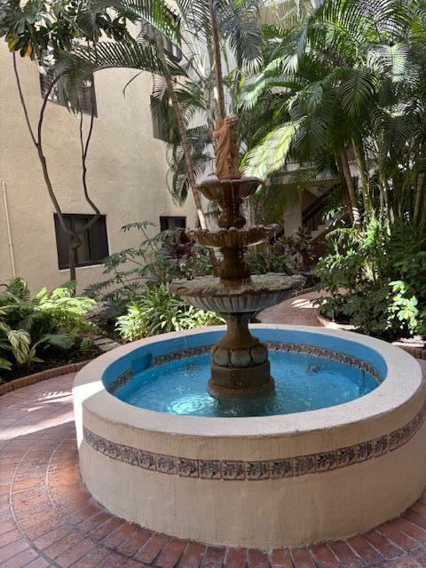 OCEAN TRAIL CONDO V - Residential