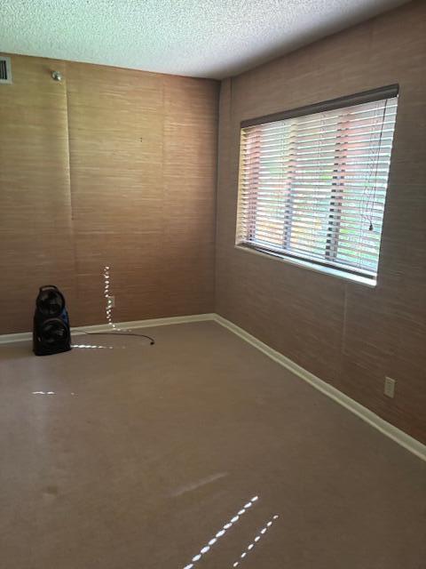 OCEAN TRAIL CONDO V - Residential