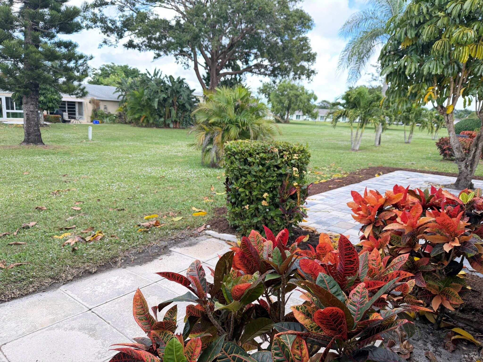 PALM GREENS 1 - Residential Lease