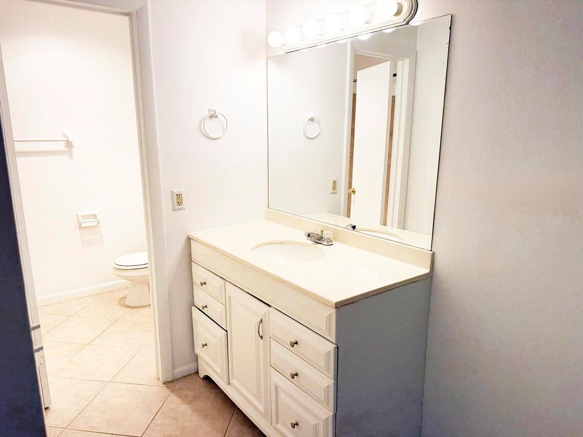 PALM GREENS 1 - Residential Lease