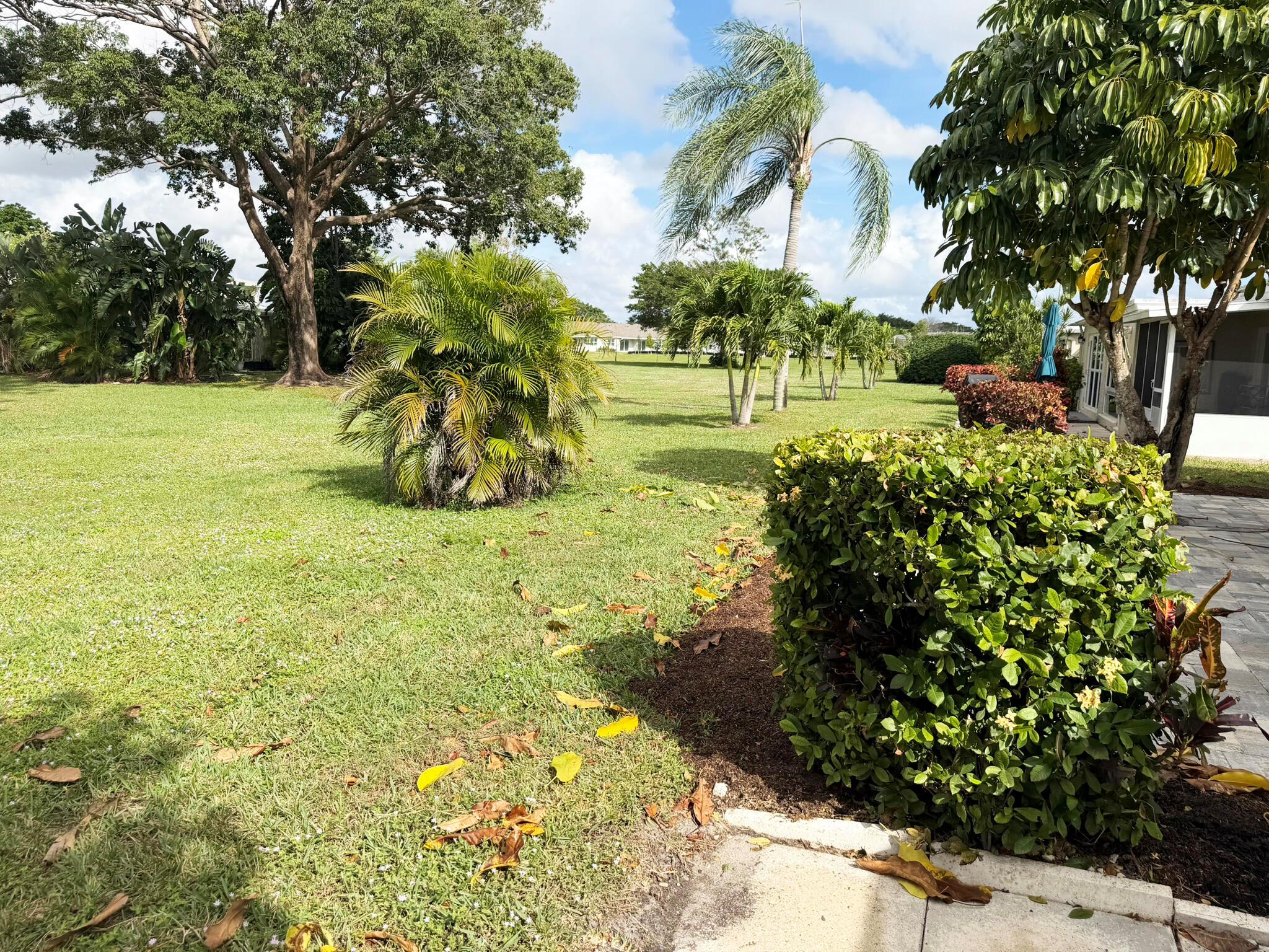 PALM GREENS 1 - Residential Lease