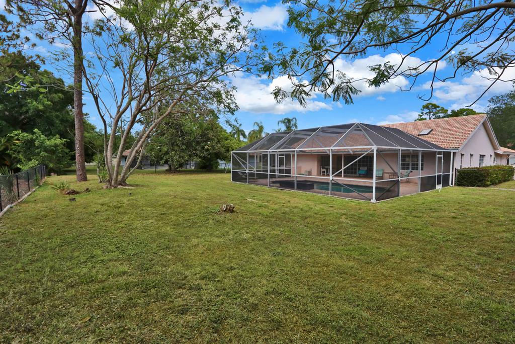 WHISPERING TRAILS - Residential