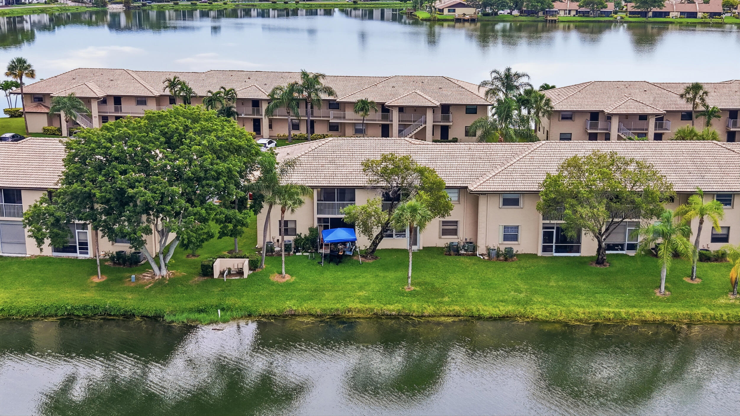 5501 Lakeside Drive 207