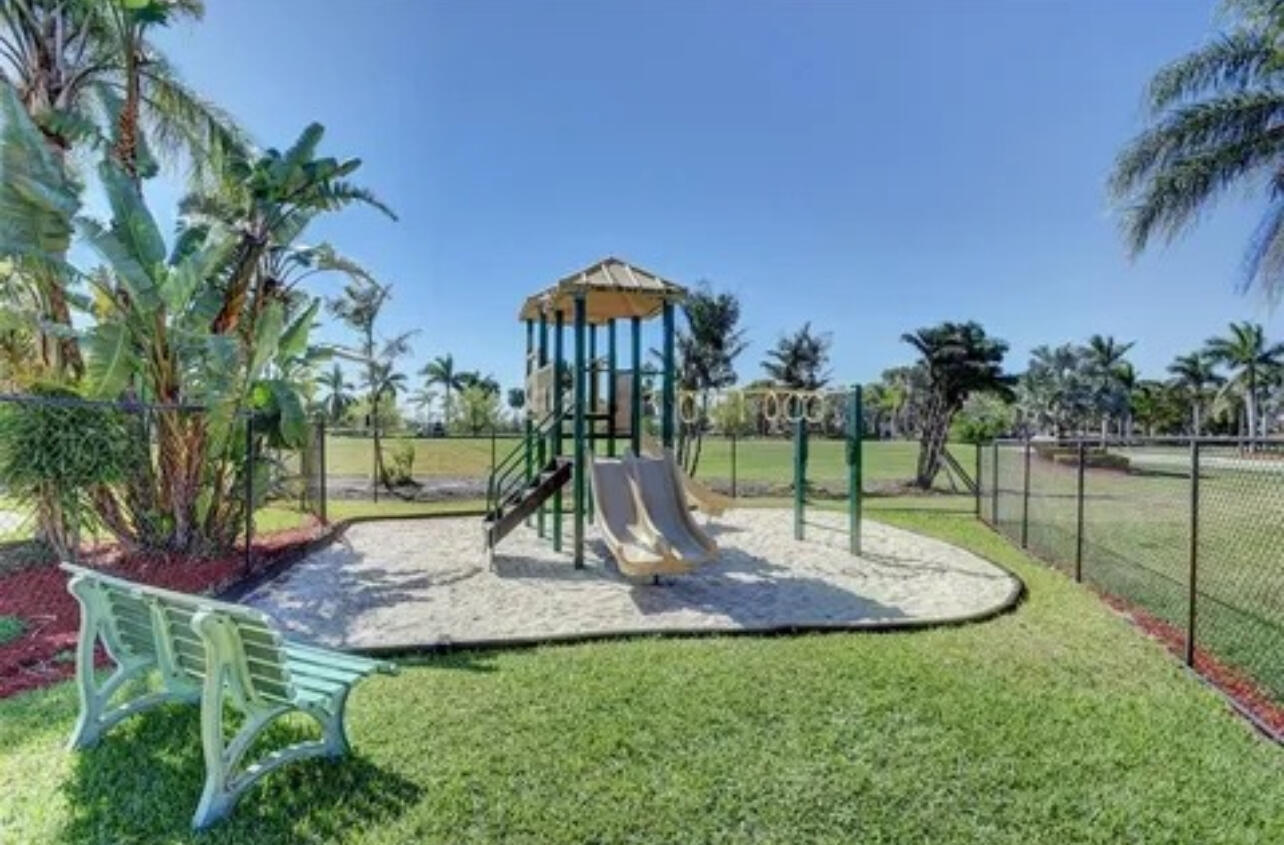 BALMORAL COUNTRY CLUB LACUNA POD C - Residential