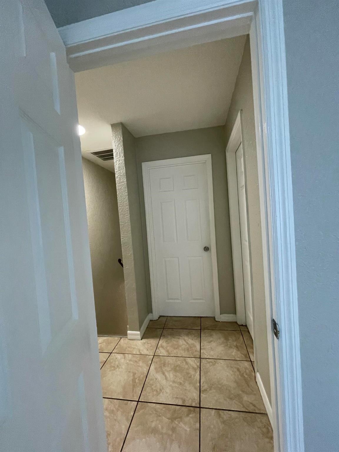 SAN LUCIE PLAZA SUBDIVISI - Residential Lease